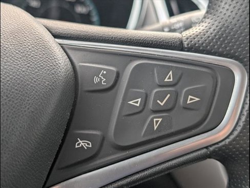 Used 2023 Chevrolet Equinox LS image 15