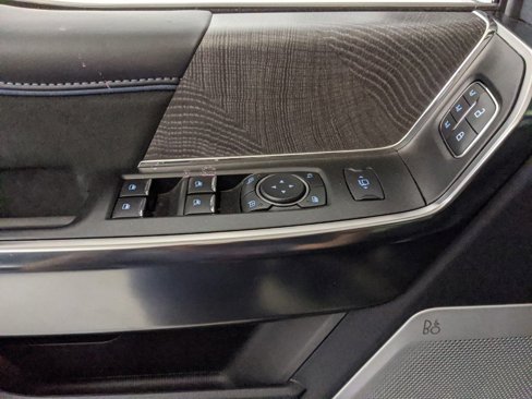 Certified 2025 Ford F450 Platinum w/ FX4 Off-Road Package image 22