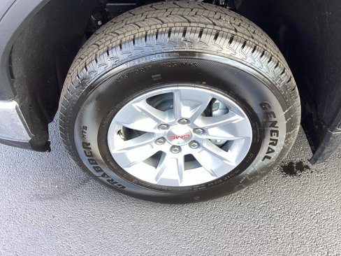 New 2026 GMC Sierra 1500 SLE w/ Preferred Package image 10