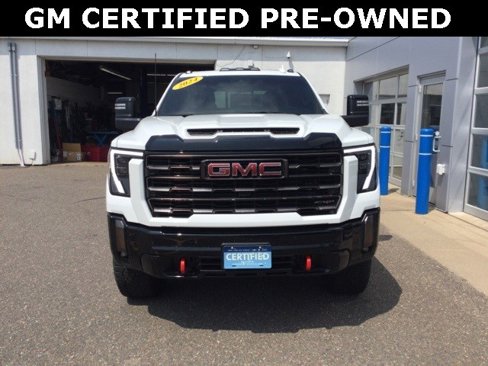 Certified 2024 GMC Sierra 2500 AT4X image 3