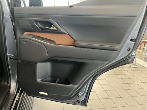 Used 2025 Lexus GX 550 image 20