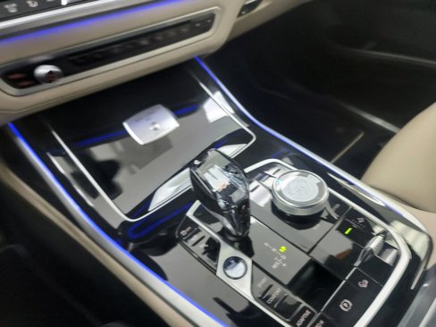 Used 2021 BMW ALPINA XB7 image 20