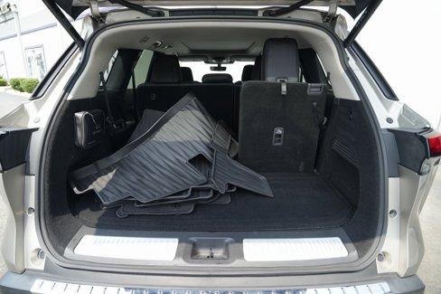 Used 2023 INFINITI QX60 Sensory w/ Vision Package image 15