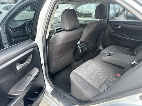 Used 2016 Toyota Camry LE image 17