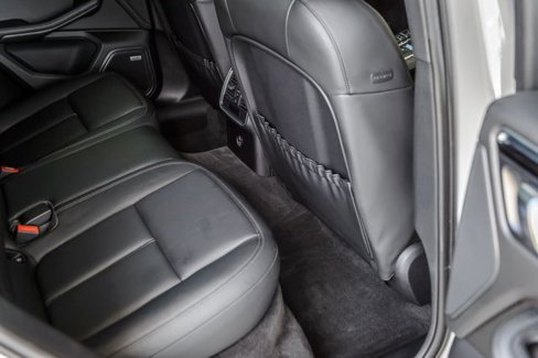 Used 2021 Porsche Macan image 38