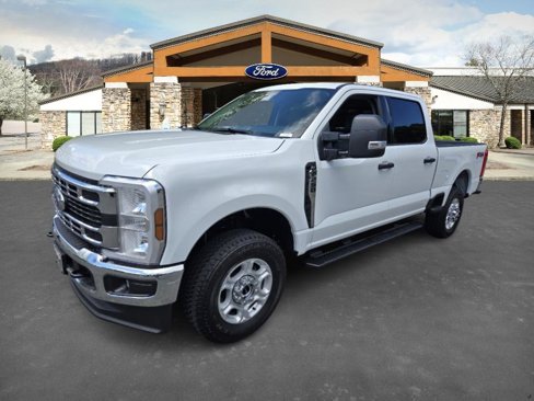 New 2025 Ford F250 XLT w/ FX4 Off-Road Package image 1