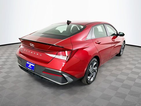 Certified 2025 Hyundai Elantra Sport image 5