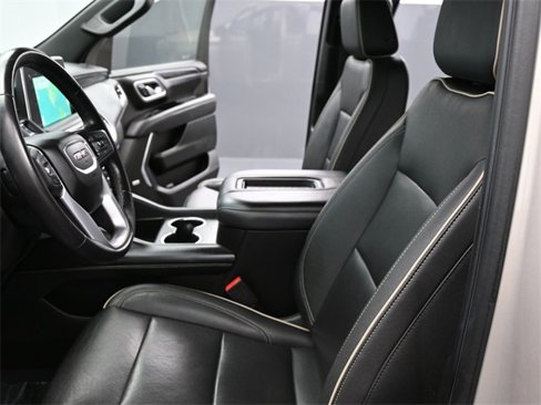 Used 2023 GMC Yukon SLT image 5