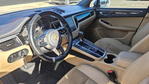 Used 2018 Porsche Macan image 15
