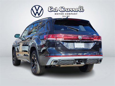 New 2025 Volkswagen Atlas Peak Edition SE image 5