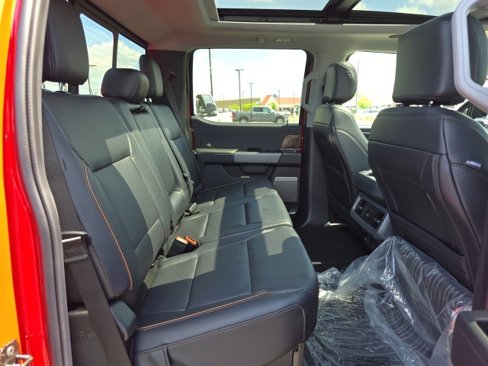 New 2025 Ford F250 Lariat w/ Lariat Ultimate Package image 17