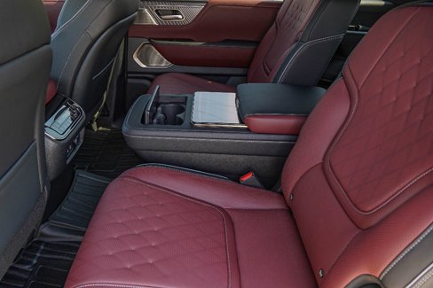New 2026 INFINITI QX80 Autograph w/ Premium Cargo Package image 26