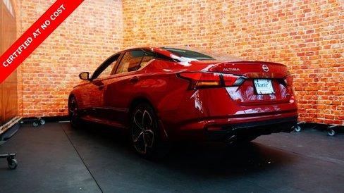 Used 2024 Nissan Altima 2.5 SR w/ SR Premium Package image 4