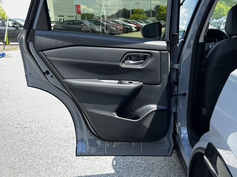 New 2025 Nissan Rogue Platinum image 37