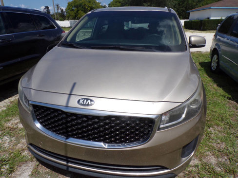 Used 2015 Kia Sedona LX image 3