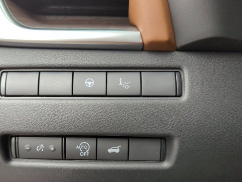 New 2026 Nissan Rogue Platinum image 12