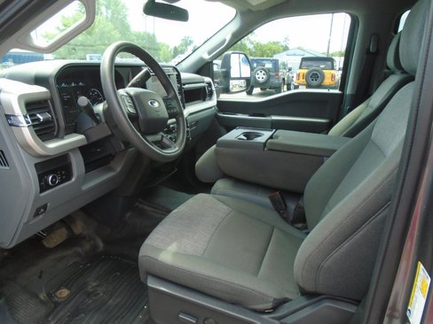 Used 2024 Ford F250 XLT image 11