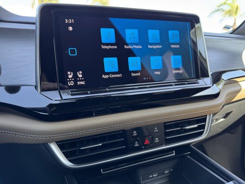 Certified 2024 Volkswagen Atlas Cross Sport SE w/ Panoramic Sunroof Package image 24