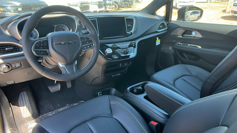 New 2026 Chrysler Voyager LX image 21