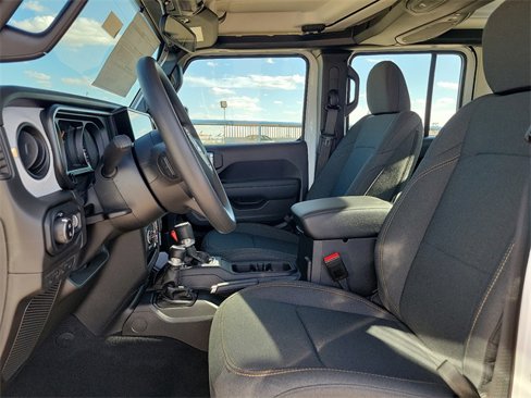 New 2025 Jeep Gladiator Sport image 12