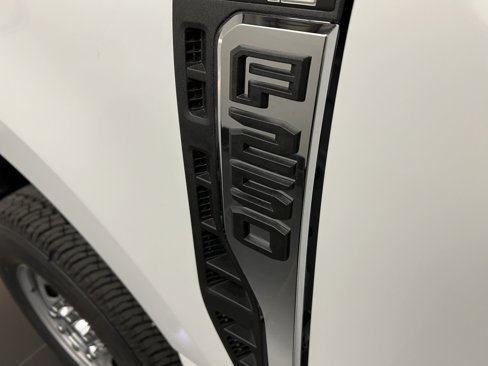 New 2026 Ford F250 XL image 9