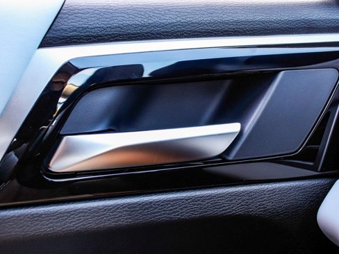 New 2025 Mitsubishi Outlander SE image 9