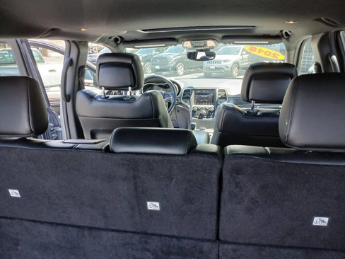 Used 2018 Jeep Grand Cherokee Limited image 13