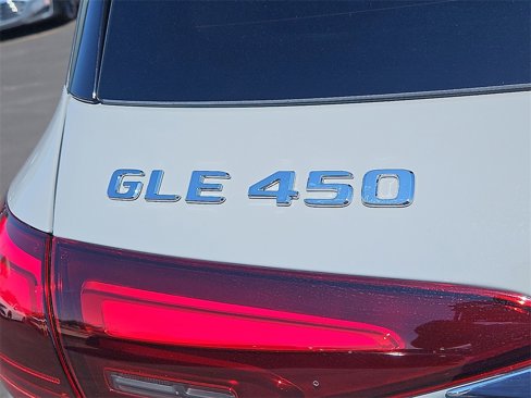 New 2026 Mercedes-Benz GLE 450 4MATIC image 14