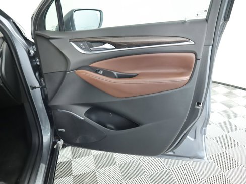 Used 2018 Buick Enclave Avenir w/ Avenir Technology Package image 27