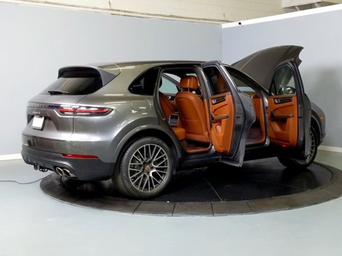 Used 2020 Porsche Cayenne S image 15