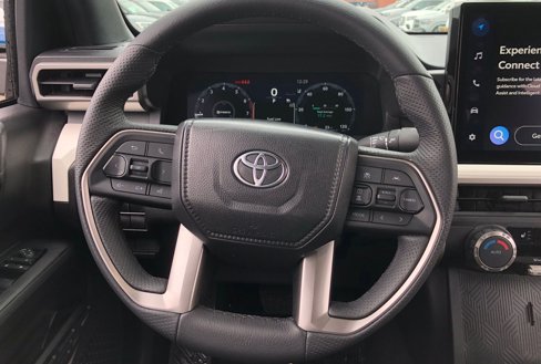 Used 2024 Toyota Tacoma TRD Off-Road image 18
