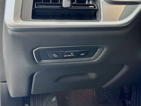 New 2026 BMW X7 xDrive40i w/ Executive Package image 14