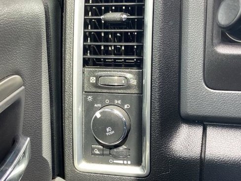 Used 2017 RAM 1500 Big Horn image 16