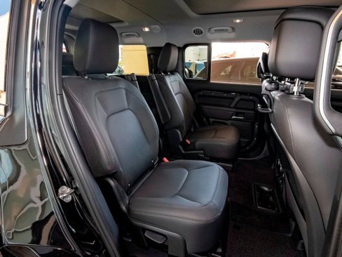New 2025 Land Rover Defender 130 X-Dynamic SE image 50