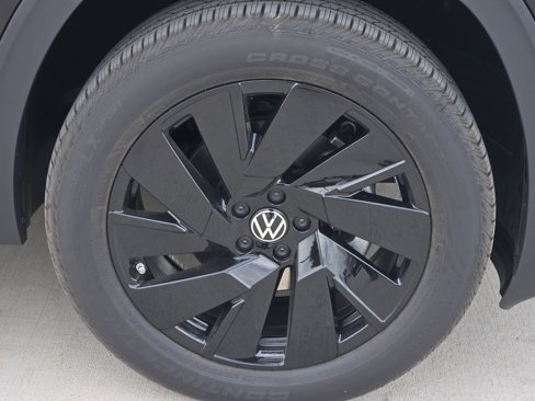 New 2025 Volkswagen Atlas SE image 7