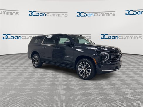 New 2026 Chevrolet Suburban High Country image 2
