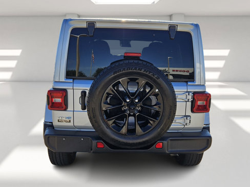 Certified 2024 Jeep Wrangler Unlimited Sahara image 4