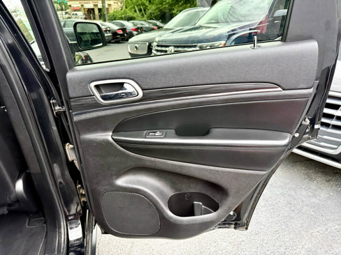 Used 2021 Jeep Grand Cherokee Limited image 26