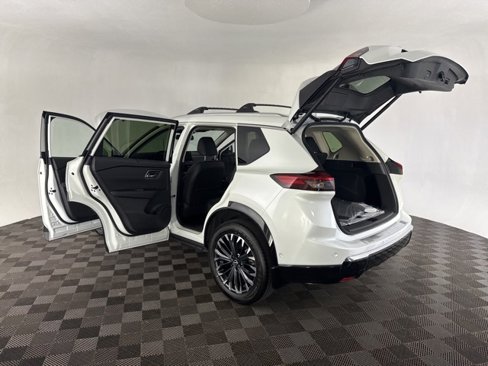New 2026 Nissan Rogue Platinum image 14