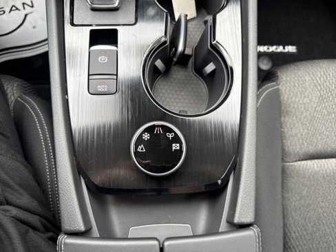 New 2026 Nissan Rogue SV image 28