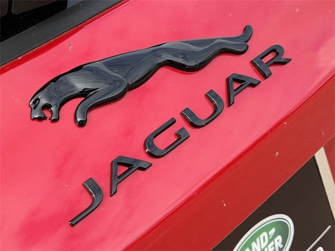 Used 2026 Jaguar F-PACE R-Dynamic S image 9