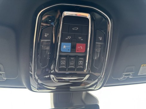 Used 2021 Jeep Grand Cherokee L Summit w/ Luxury Tech Group V image 29