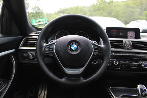 Used 2018 BMW 330i Gran Turismo xDrive image 37