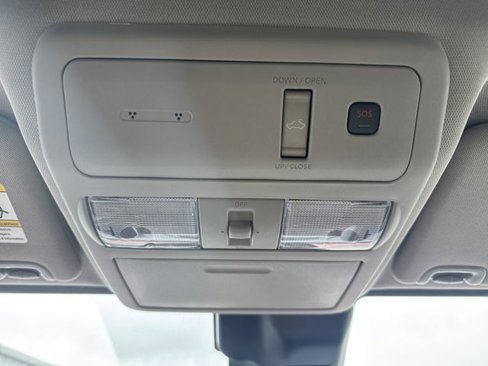New 2025 Nissan Frontier SL image 27