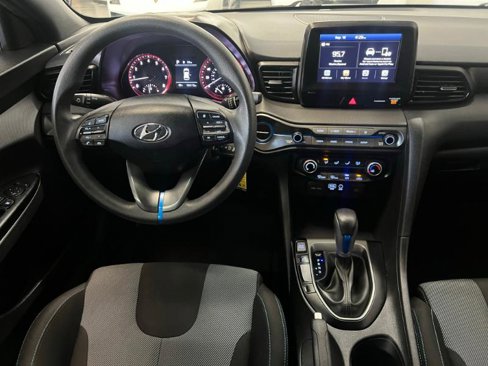 Used 2019 Hyundai Veloster 2.0 image 12