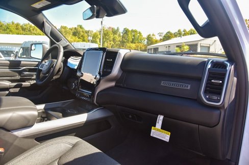 New 2026 RAM 1500 4x4 Crew Cab image 10