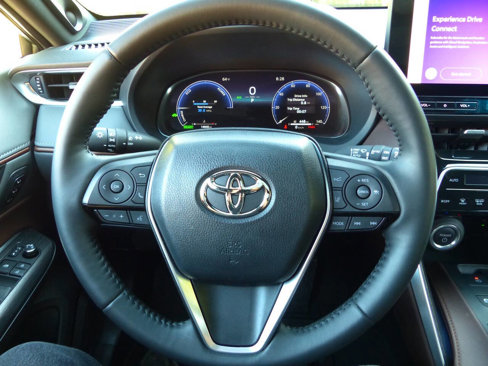Used 2024 Toyota Venza Limited image 23