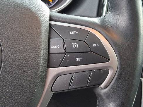 Used 2022 Jeep Grand Cherokee Limited image 24