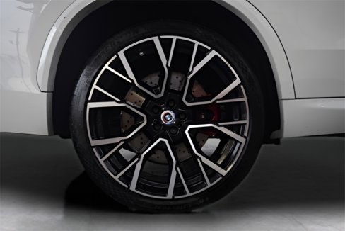 Used 2023 BMW X5 M Competition w/ Competition Package image 11