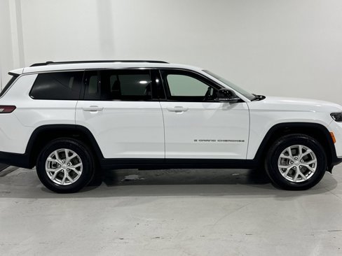 Used 2023 Jeep Grand Cherokee L Limited image 21